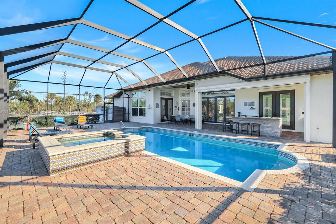 Recently Sold: $1,359,000 (4 beds, 2 baths, 2707 Square Feet)