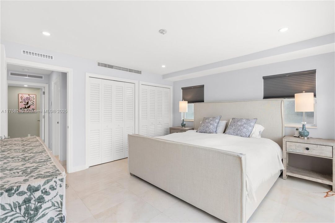 Second Master King Size Bed