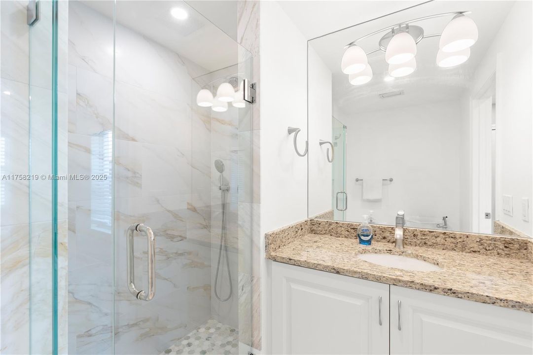 For Rent: $15,000 (5 beds, 5 baths, 2926 Square Feet)