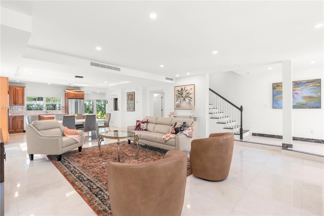 For Rent: $15,000 (5 beds, 5 baths, 2926 Square Feet)