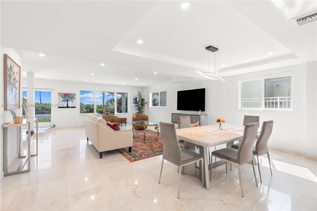 For Rent: $15,000 (5 beds, 5 baths, 2926 Square Feet)