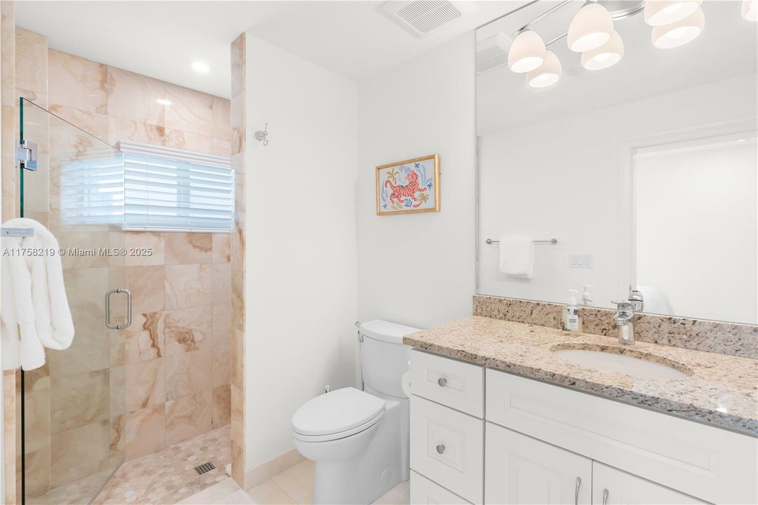 For Rent: $15,000 (5 beds, 5 baths, 2926 Square Feet)