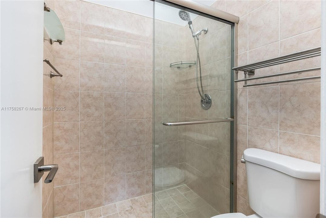 For Sale: $345,000 (2 beds, 2 baths, 1343 Square Feet)