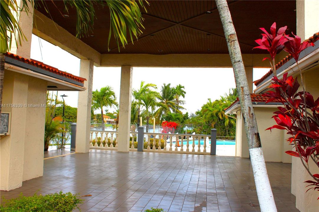 Vendido Recientemente: $450,000 (3 camas, 2 baños, 1243 Pies cuadrados)