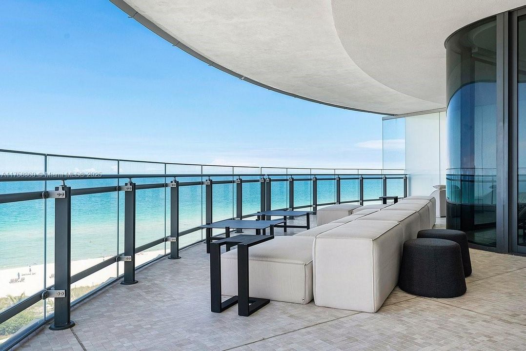 En Venta: $8,600,000 (3 camas, 3 baños, 2233 Pies cuadrados)