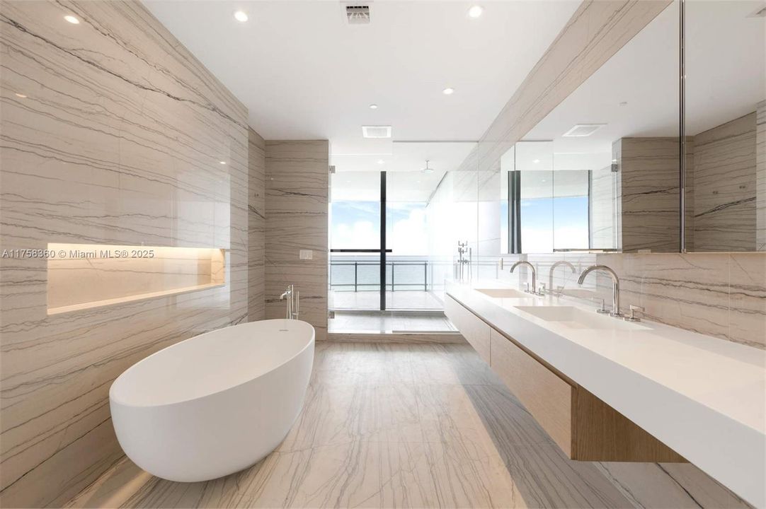 En Venta: $8,600,000 (3 camas, 3 baños, 2233 Pies cuadrados)