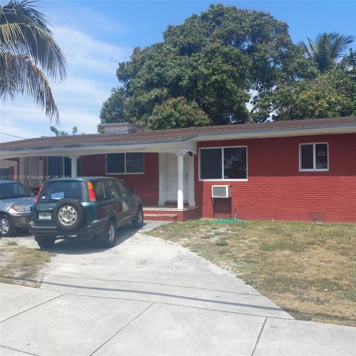 Activo con contrato: $590,000 (0 camas, 0 baños, 1944 Pies cuadrados)