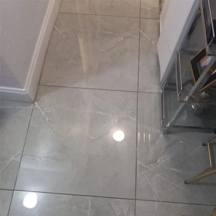 Activo con contrato: $590,000 (0 camas, 0 baños, 1944 Pies cuadrados)