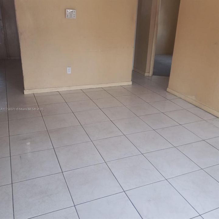 Activo con contrato: $590,000 (0 camas, 0 baños, 1944 Pies cuadrados)