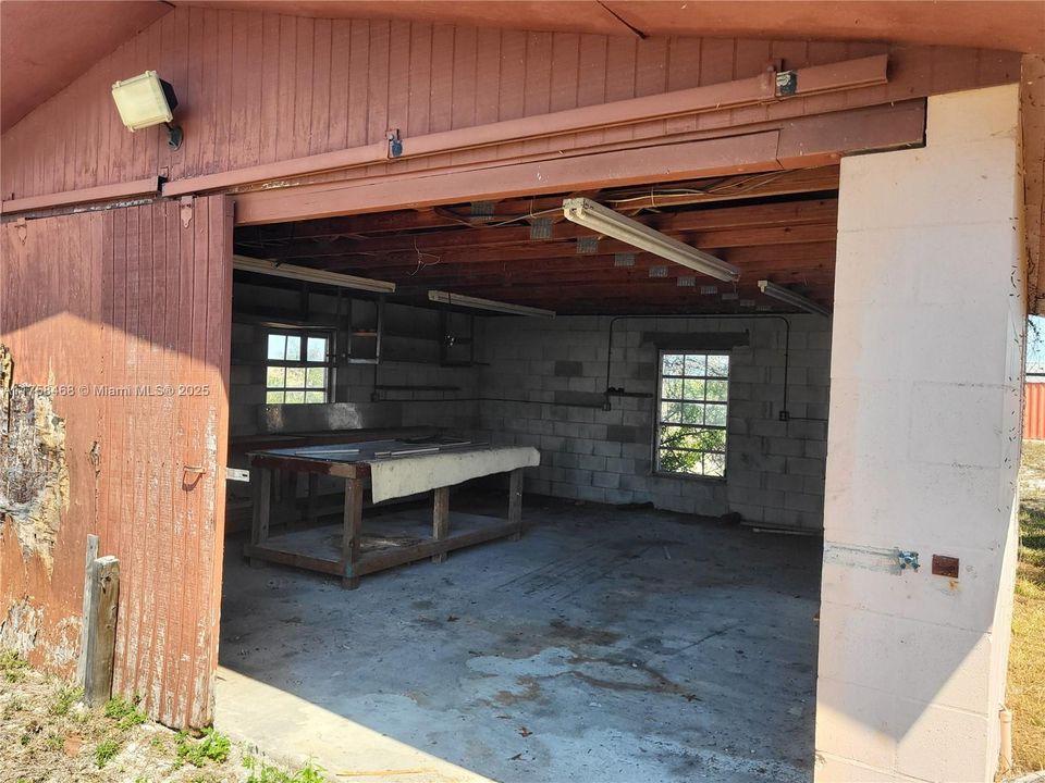 Недавно продано: $330,000 (2 спален, 2 ванн, 1730 Квадратных фут)