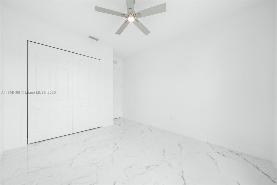 最近租的: $2,800 (3 贝兹, 3 浴室, 1916 平方英尺)