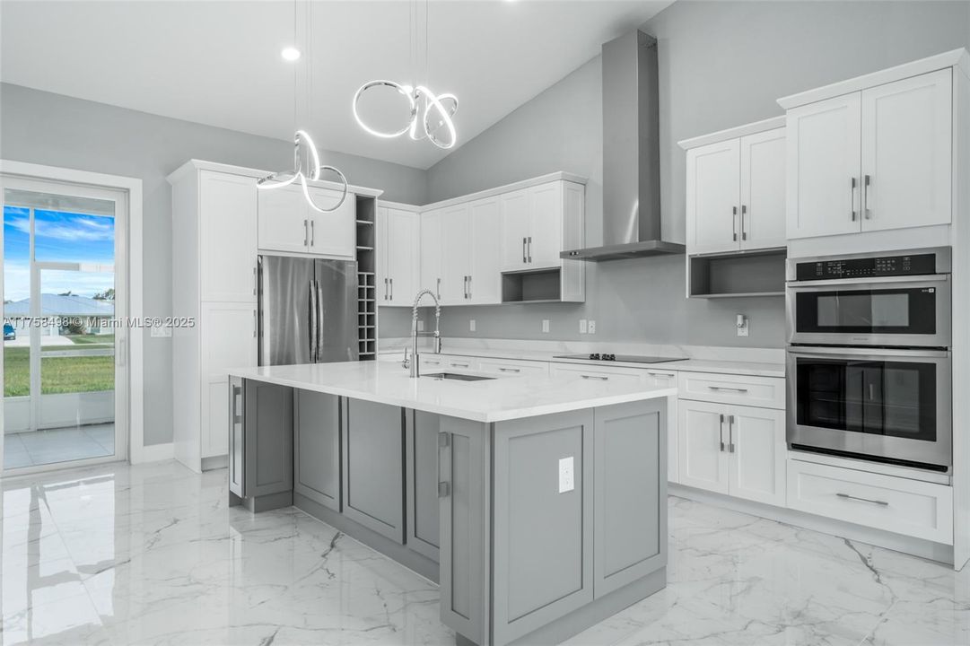 最近租的: $2,800 (3 贝兹, 3 浴室, 1916 平方英尺)