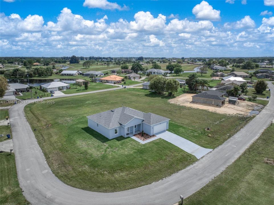 最近租的: $2,800 (3 贝兹, 3 浴室, 1916 平方英尺)