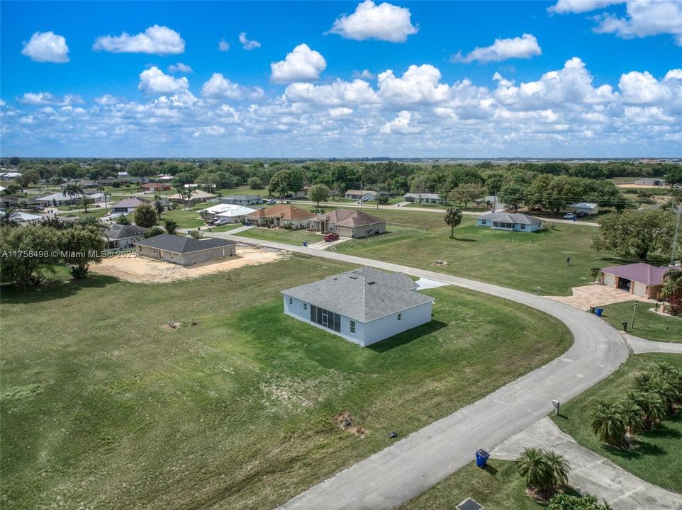 最近租的: $2,800 (3 贝兹, 3 浴室, 1916 平方英尺)