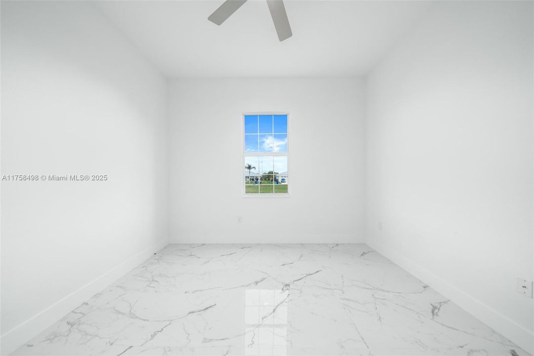 最近租的: $2,800 (3 贝兹, 3 浴室, 1916 平方英尺)