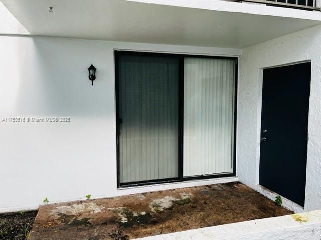 For Sale: $175,000 (1 beds, 1 baths, 800 Square Feet)