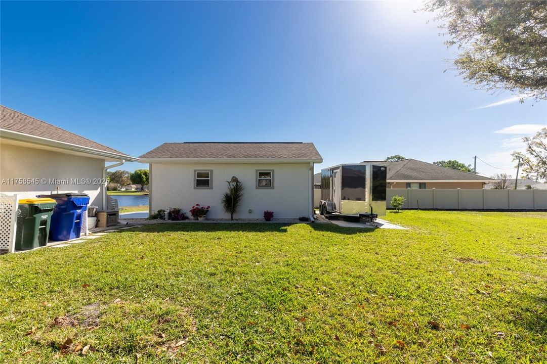 Recently Sold: $285,000 (2 beds, 2 baths, 1422 Square Feet)