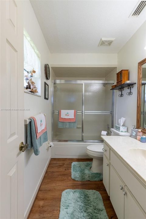 Master bathroom has a tub.