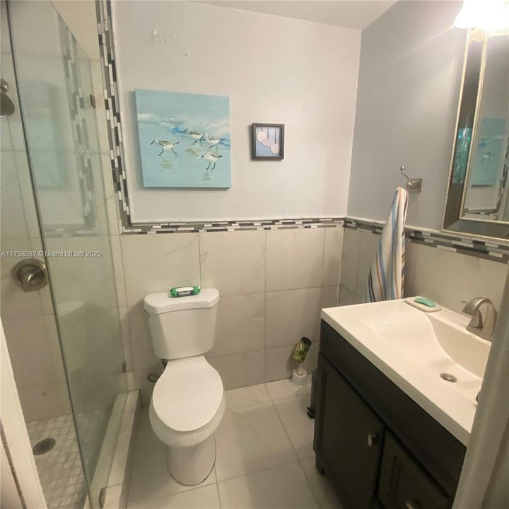 Недавно продано: $699,000 (4 спален, 3 ванн, 1750 Квадратных фут)