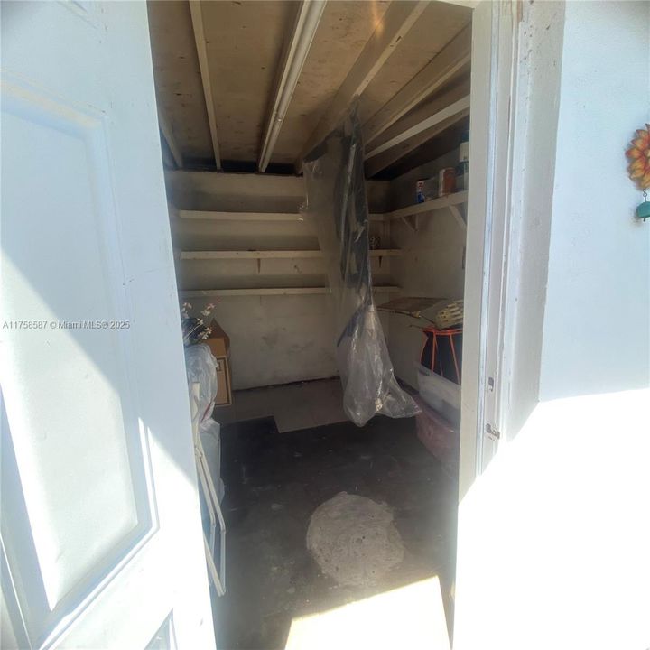 Недавно продано: $699,000 (4 спален, 3 ванн, 1750 Квадратных фут)