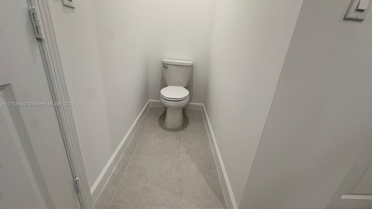 最近租的: $2,400 (3 贝兹, 2 浴室, 1632 平方英尺)