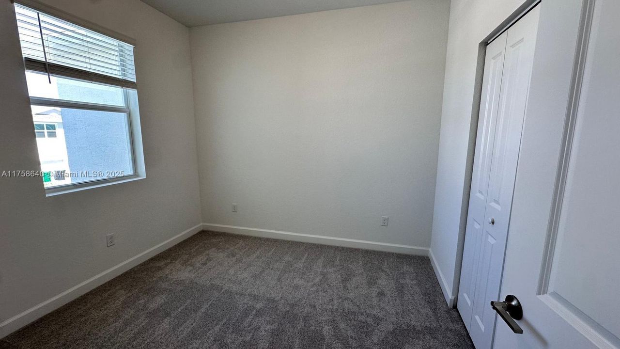 最近租的: $2,400 (3 贝兹, 2 浴室, 1632 平方英尺)