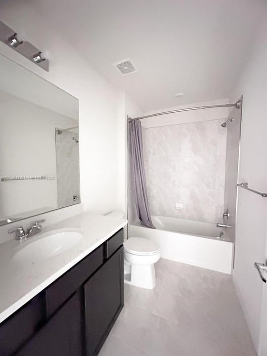 Recientemente alquilado: $2,600 (4 camas, 2 baños, 1850 Pies cuadrados)