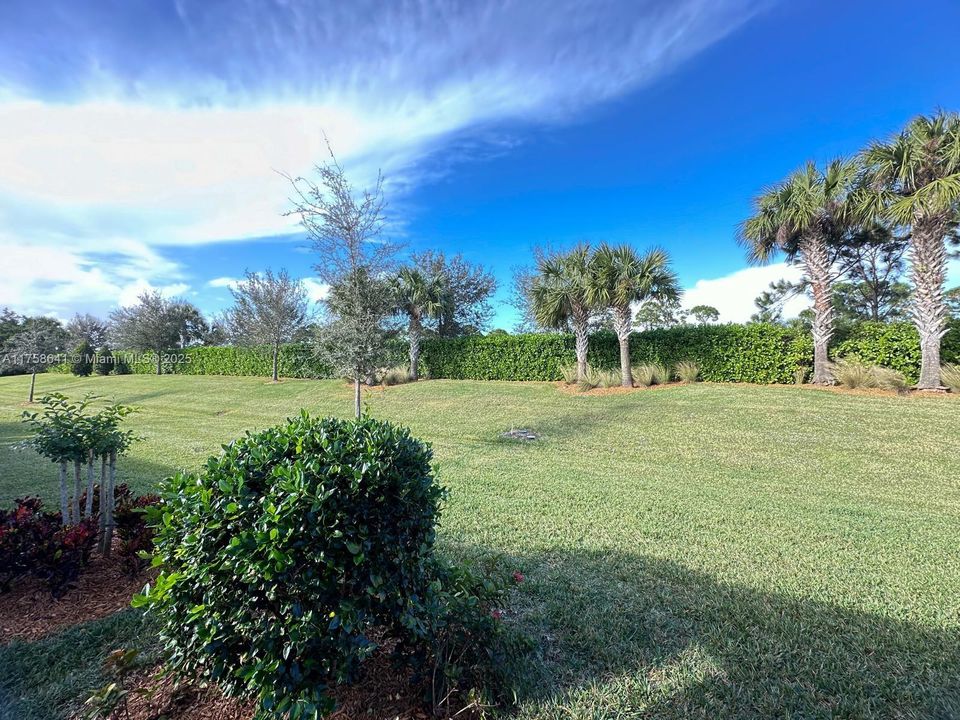 Recientemente alquilado: $2,600 (4 camas, 2 baños, 1850 Pies cuadrados)