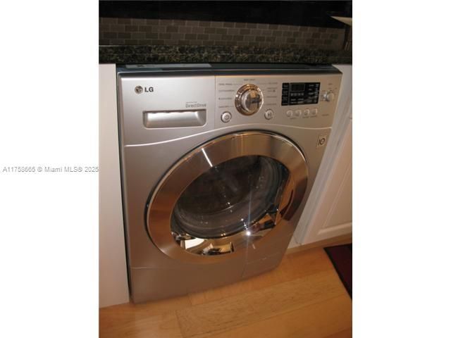 На продажу: $225,000 (1 спален, 1 ванн, 426 Квадратных фут)