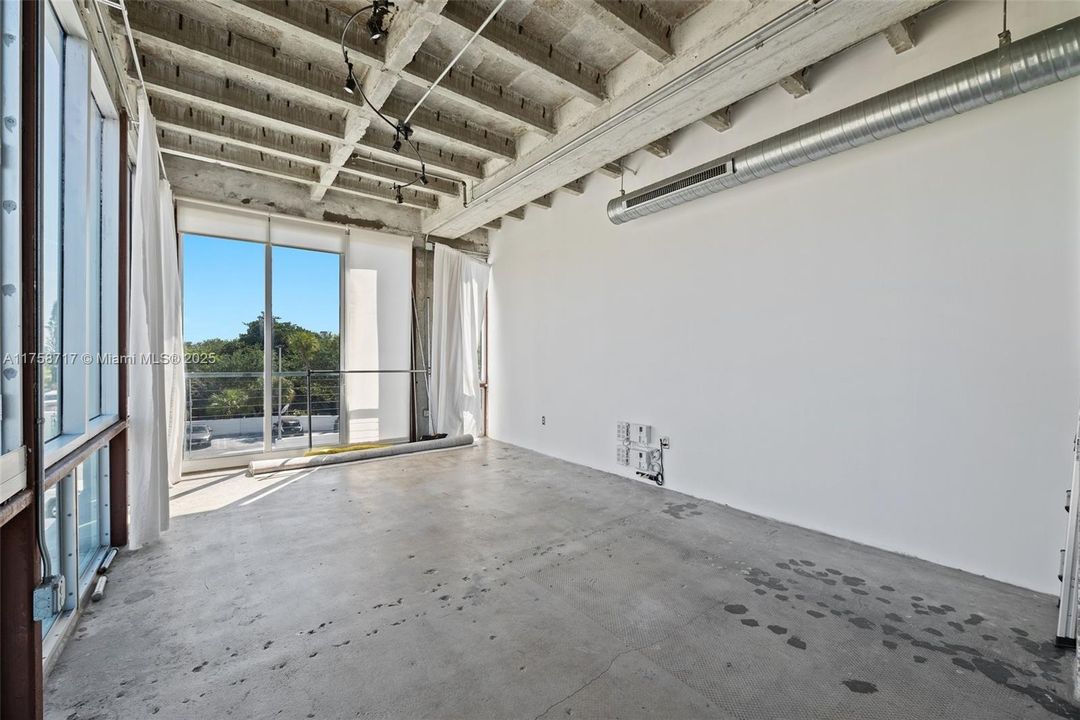 Vendido Recientemente: $399,000 (0 camas, 1 baños, 824 Pies cuadrados)