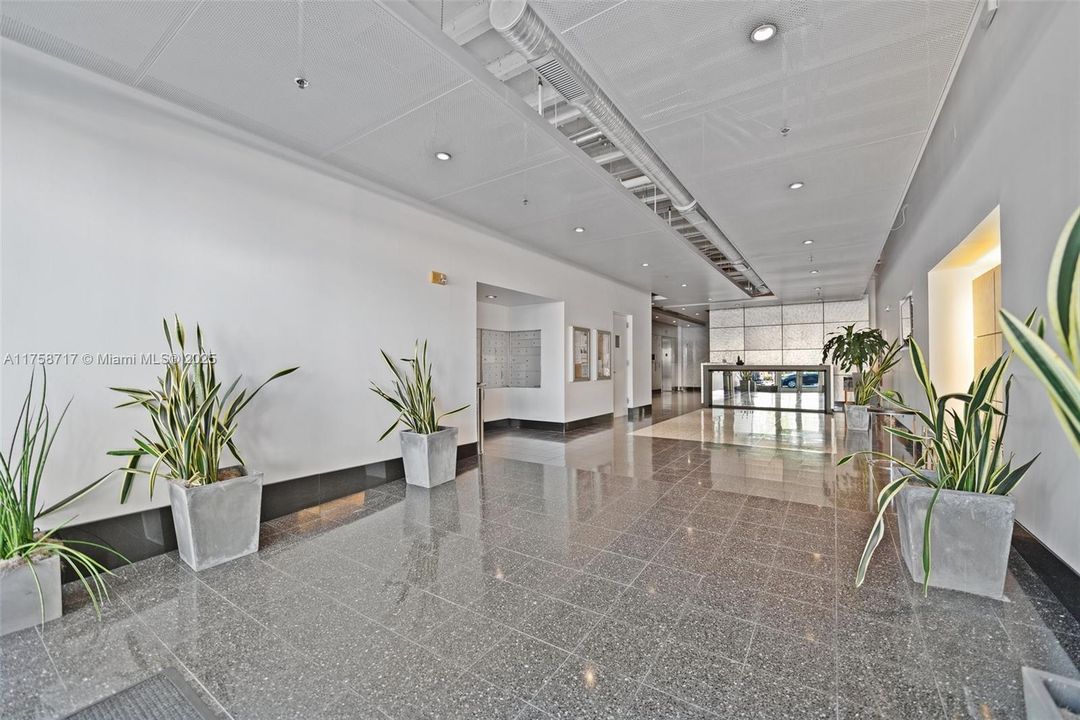 Vendido Recientemente: $399,000 (0 camas, 1 baños, 824 Pies cuadrados)