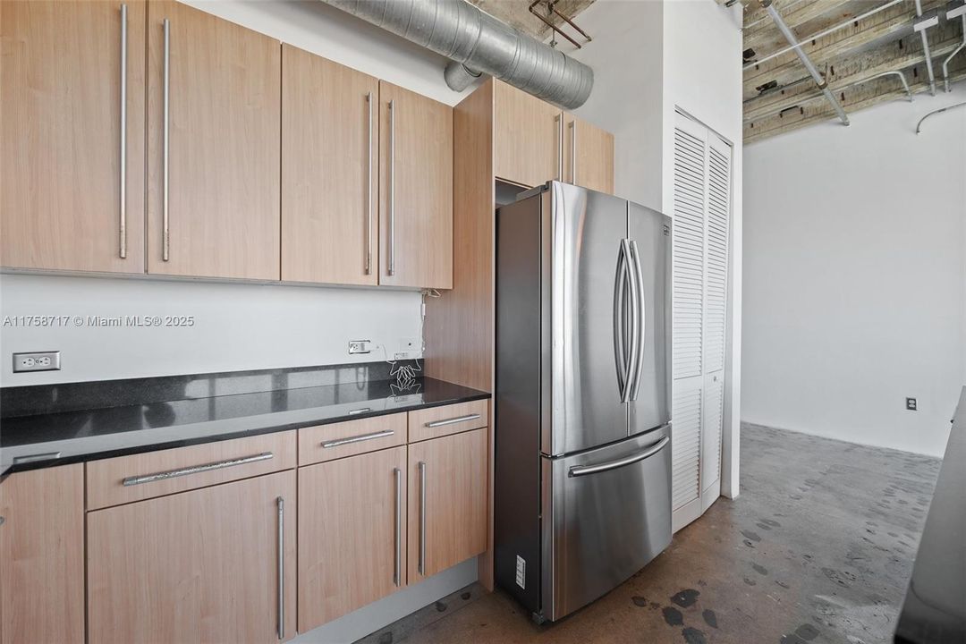 Vendido Recientemente: $399,000 (0 camas, 1 baños, 824 Pies cuadrados)