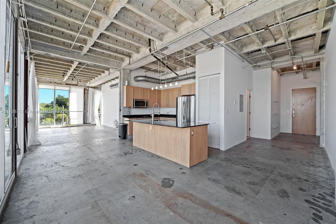 Vendido Recientemente: $399,000 (0 camas, 1 baños, 824 Pies cuadrados)