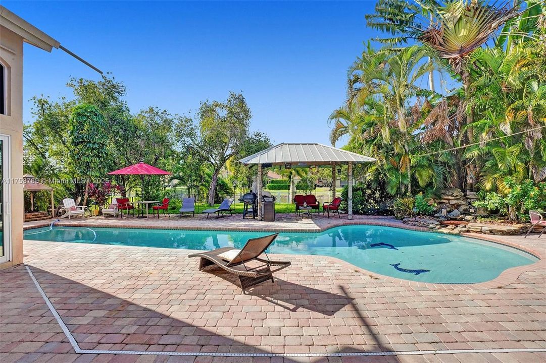 Недавно арендовано: $7,000 (5 спален, 3 ванн, 3309 Квадратных фут)