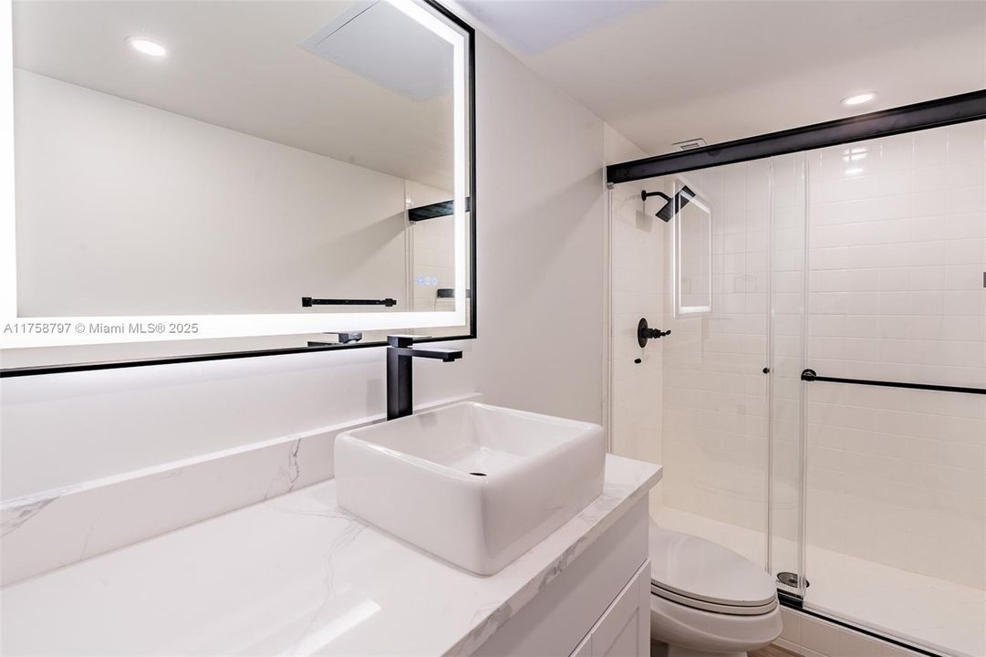 Recently Rented: $5,300 (3 beds, 2 baths, 1856 Square Feet)