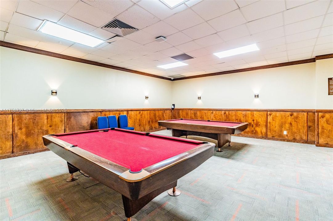 Recently Rented: $5,300 (3 beds, 2 baths, 1856 Square Feet)