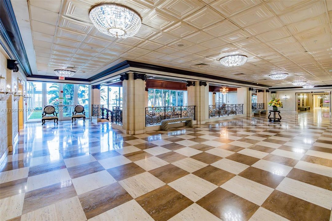 Recently Rented: $5,300 (3 beds, 2 baths, 1856 Square Feet)