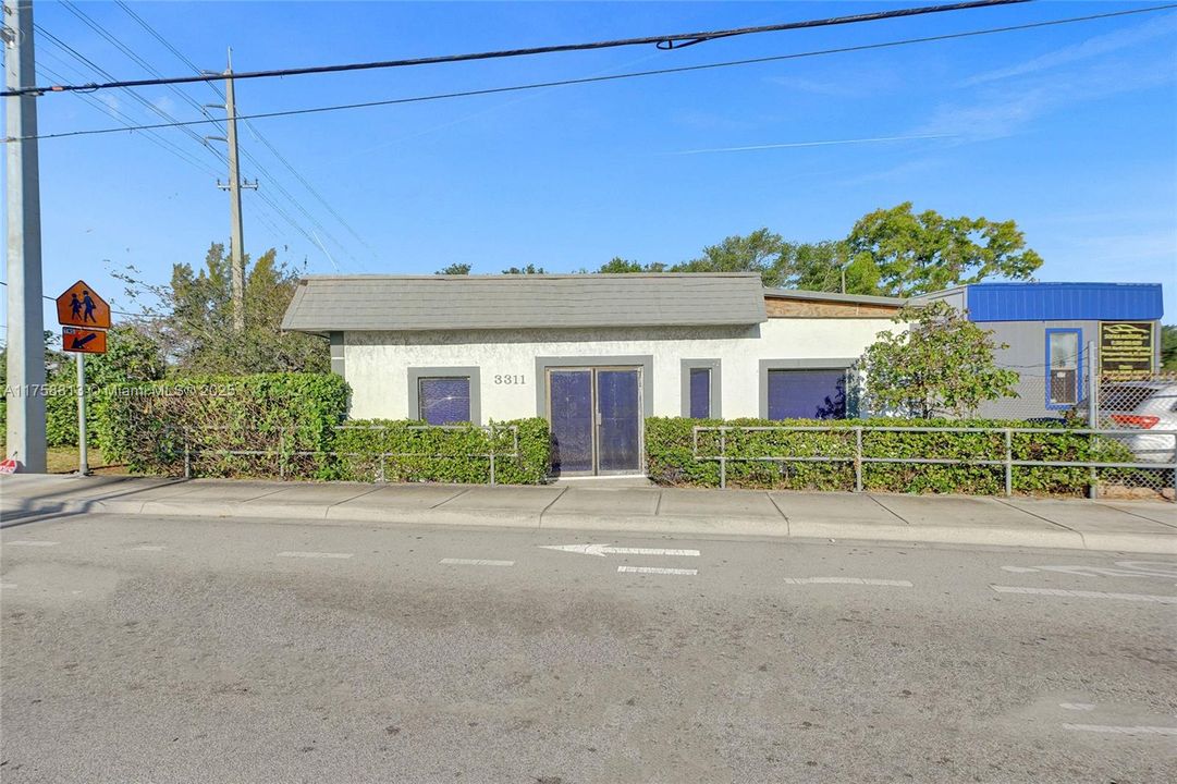 最近售出: $850,000 (0 贝兹, 0 浴室, 0 平方英尺)