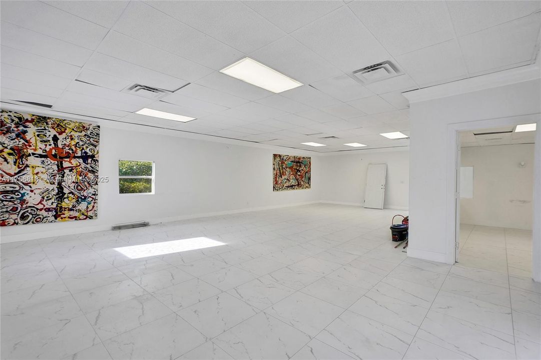 最近售出: $850,000 (0 贝兹, 0 浴室, 0 平方英尺)