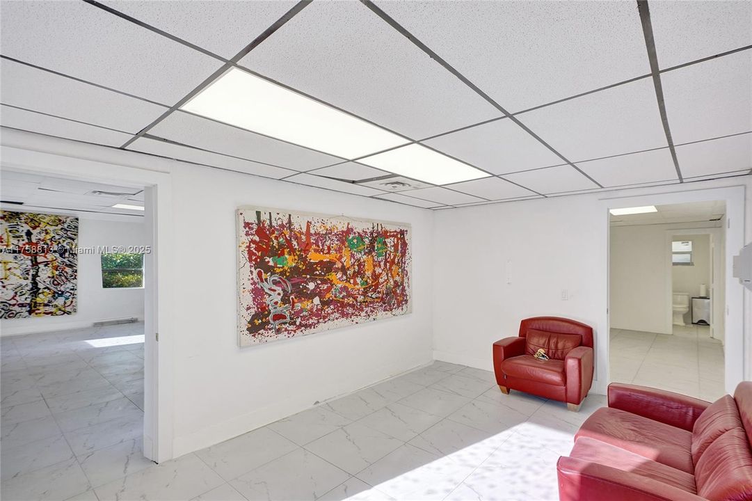 最近售出: $850,000 (0 贝兹, 0 浴室, 0 平方英尺)