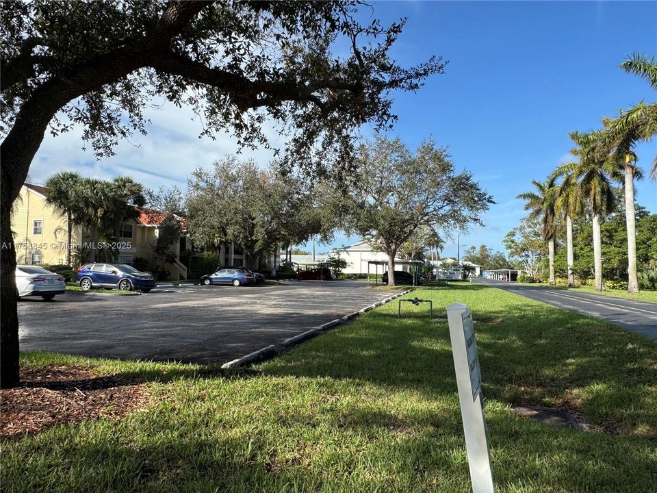 Recientemente alquilado: $1,400 (2 camas, 2 baños, 1033 Pies cuadrados)