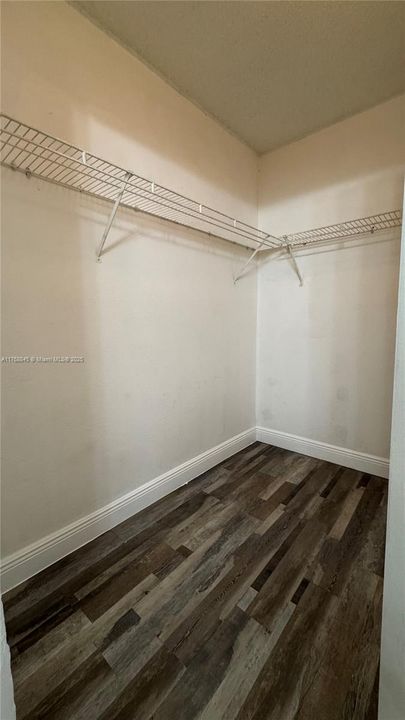 Recientemente alquilado: $1,400 (2 camas, 2 baños, 1033 Pies cuadrados)