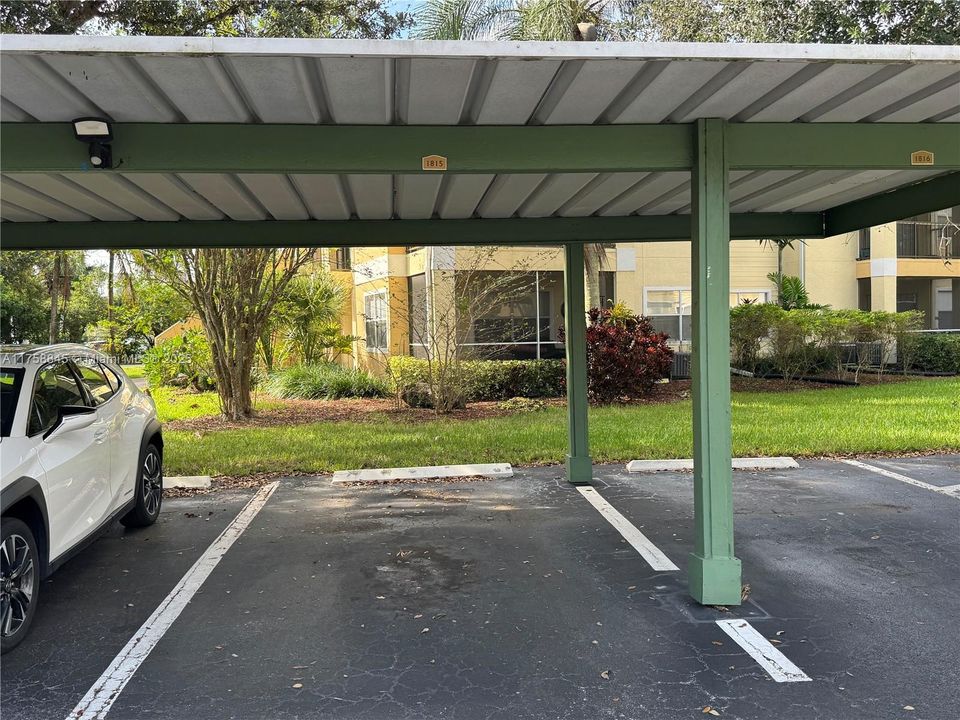 Recientemente alquilado: $1,400 (2 camas, 2 baños, 1033 Pies cuadrados)