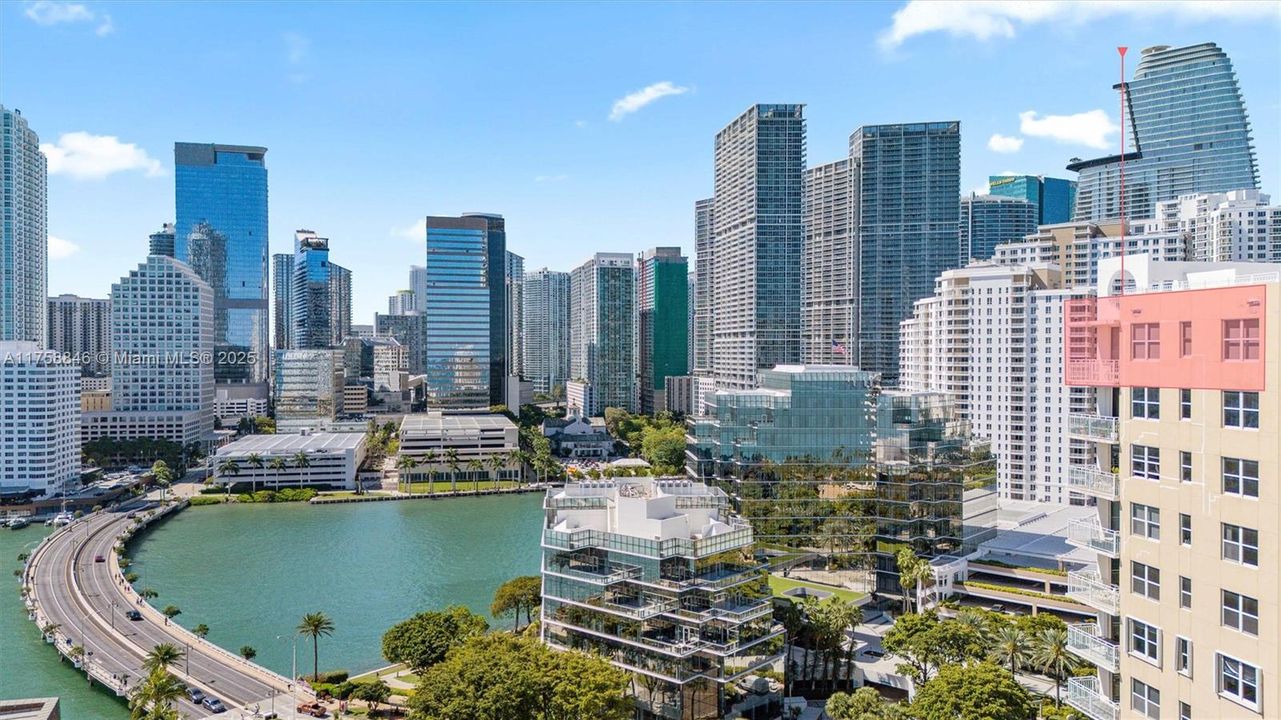 Recently Sold: $499,000 (2 beds, 2 baths, 1086 Square Feet)