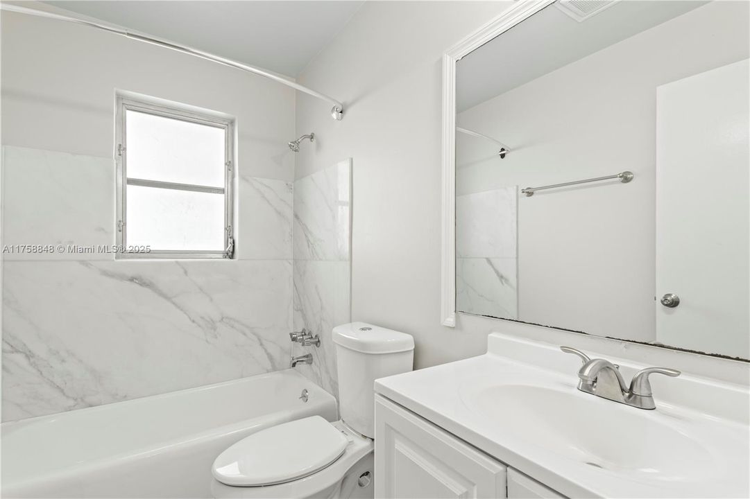 Vendido Recientemente: $482,500 (3 camas, 2 baños, 1590 Pies cuadrados)