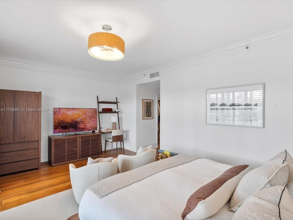 Vendido Recientemente: $2,759,000 (3 camas, 2 baños, 1875 Pies cuadrados)