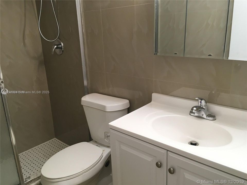 最近租的: $3,600 (3 贝兹, 2 浴室, 2083 平方英尺)