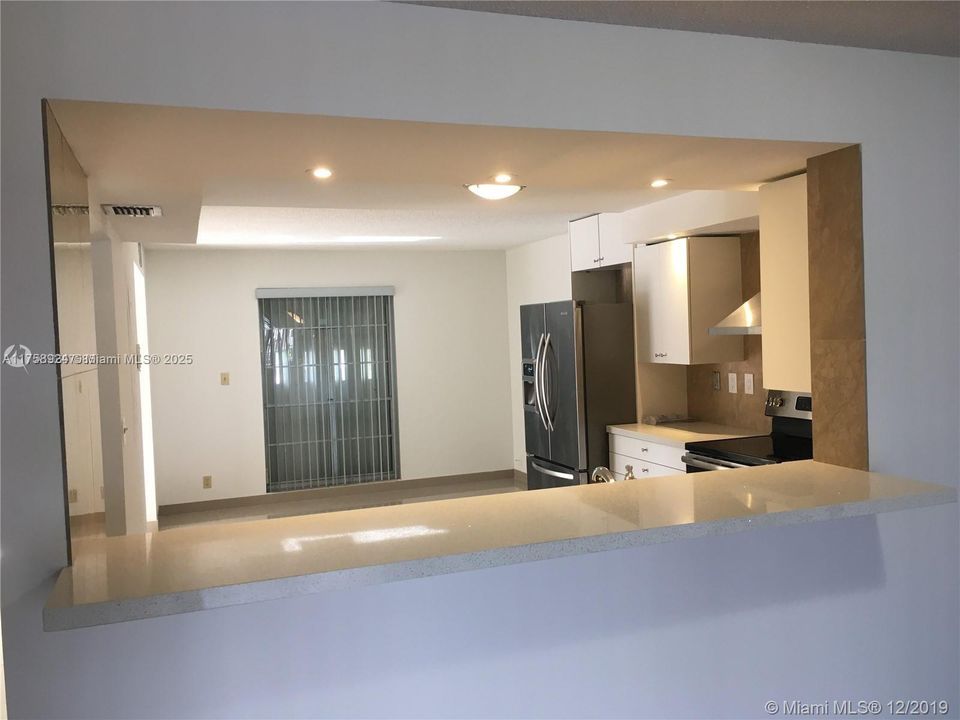 最近租的: $3,600 (3 贝兹, 2 浴室, 2083 平方英尺)