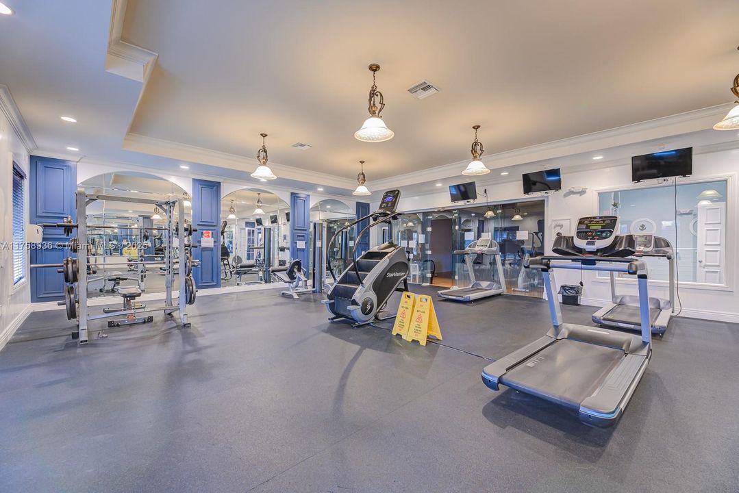 Recently Sold: $400,000 (3 beds, 2 baths, 1185 Square Feet)