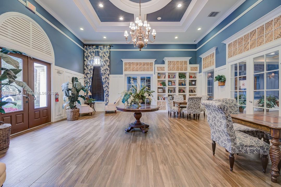 Recently Sold: $400,000 (3 beds, 2 baths, 1185 Square Feet)